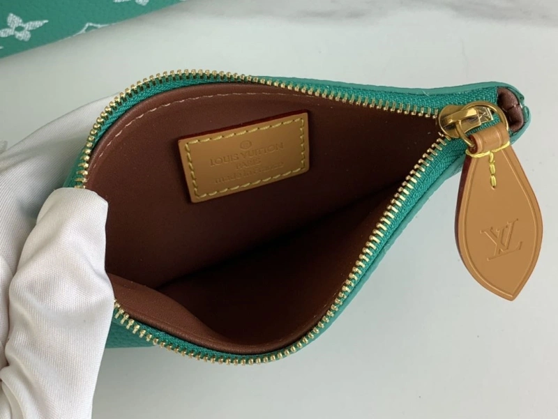 LV Travel Bags 4365H-0519