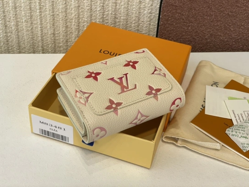 LV Wallets 4365H-0522