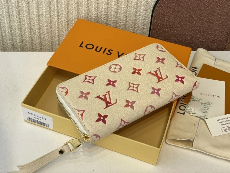 LV Wallets 4365H-0523