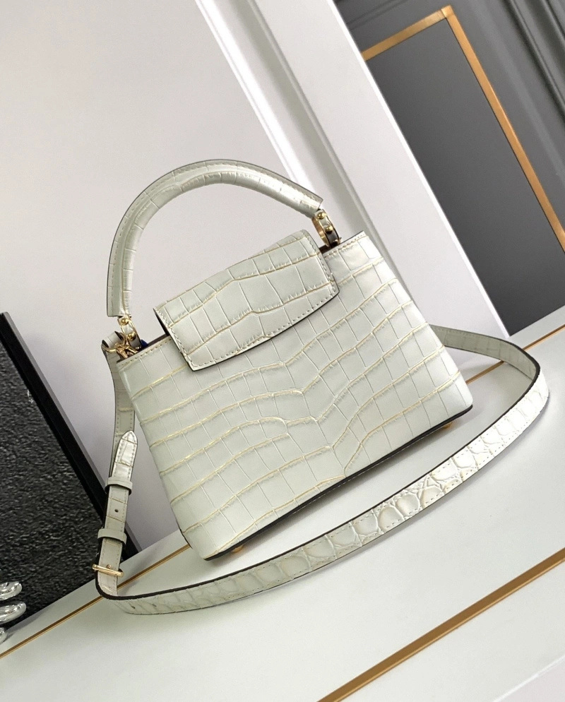 LV Capucines Bags 4365H-0537