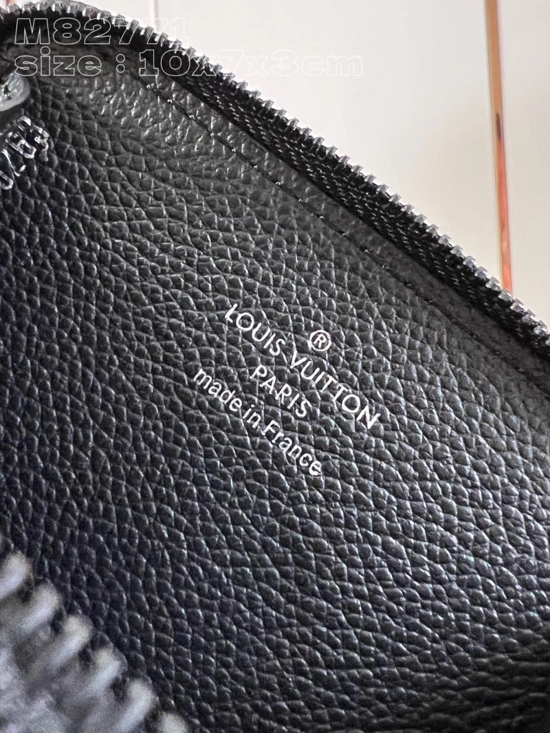 LV Wallets 4365H-0567