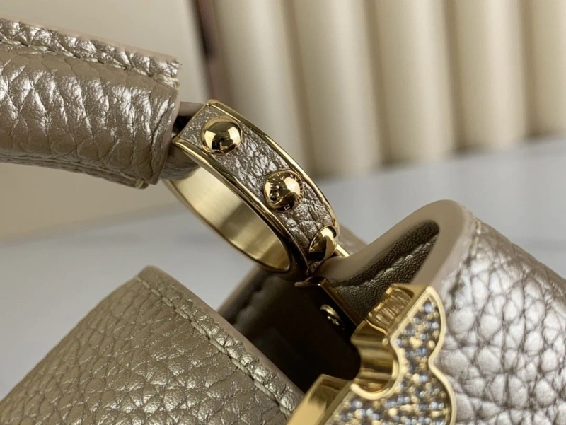 LV Capucines Bags 4365H-0669