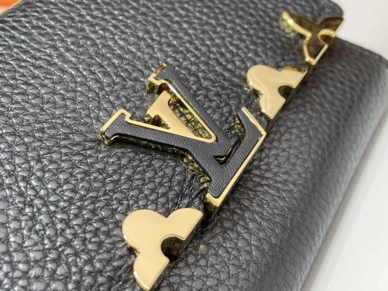 LV Wallets 4365I-0288