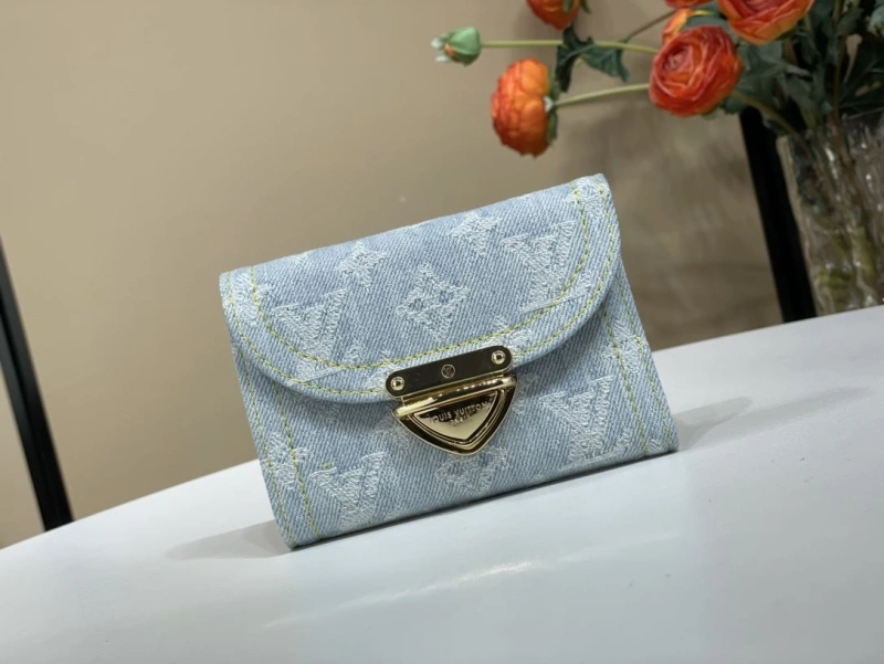 LV Wallets 4365I-0289