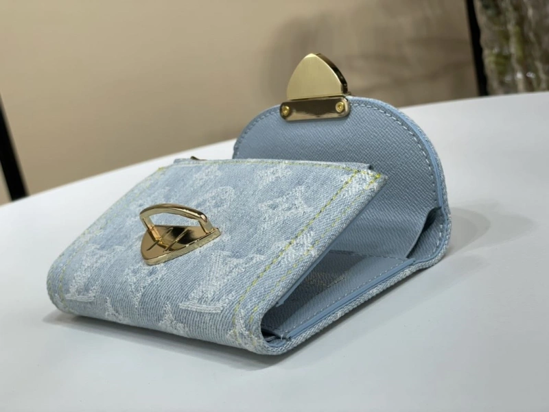 LV Wallets 4365I-0289