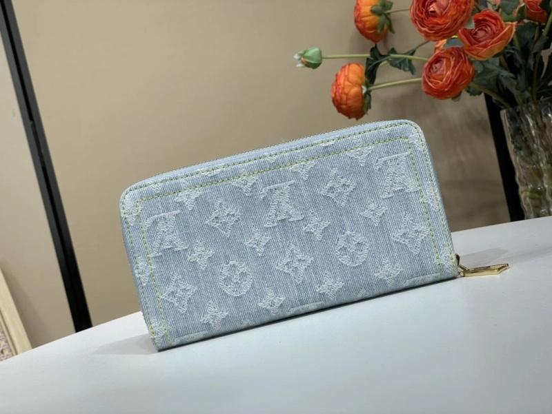 LV Wallets 4365I-0291