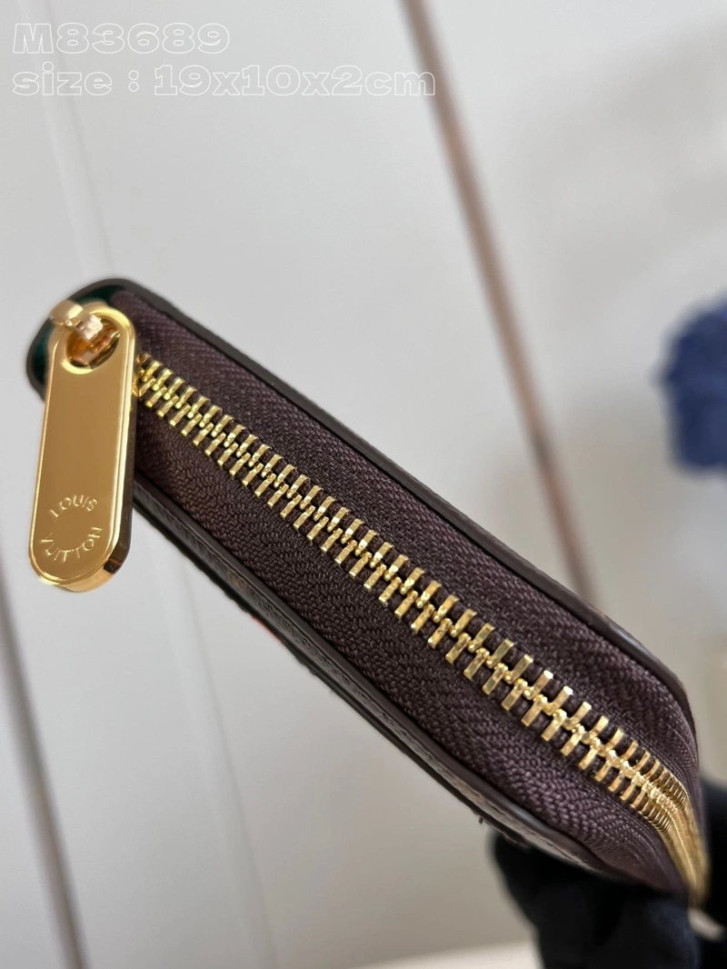 LV Wallets 4365I-0390