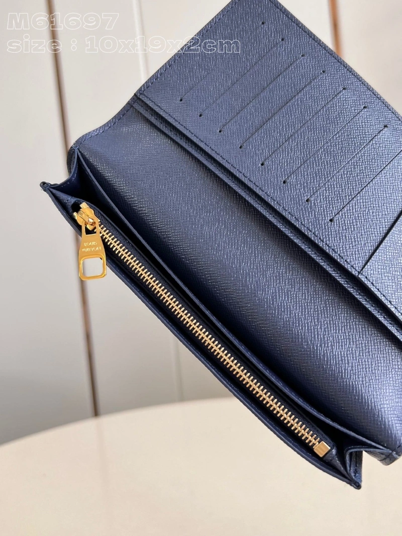 LV Wallets 4365I-0425