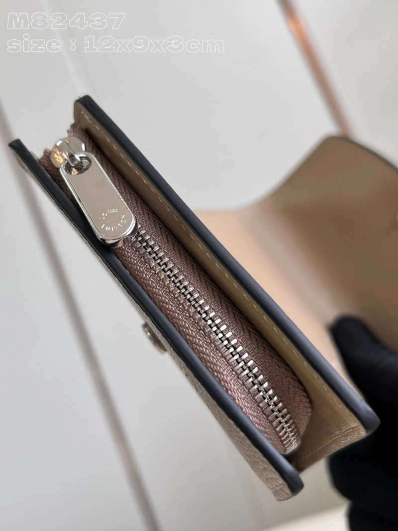 LV Wallets 4365I-0464