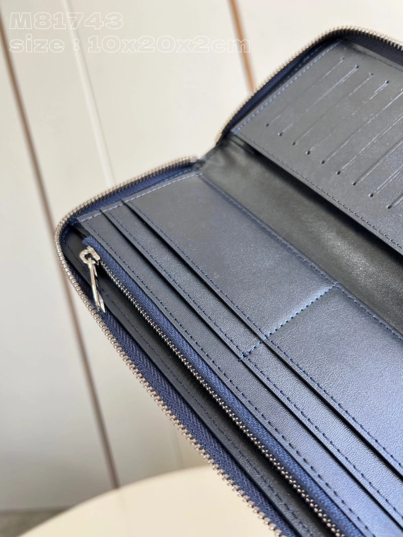 LV Wallets 4365I-0711