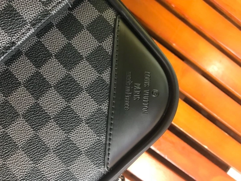 LV Suitcase 4461-0057