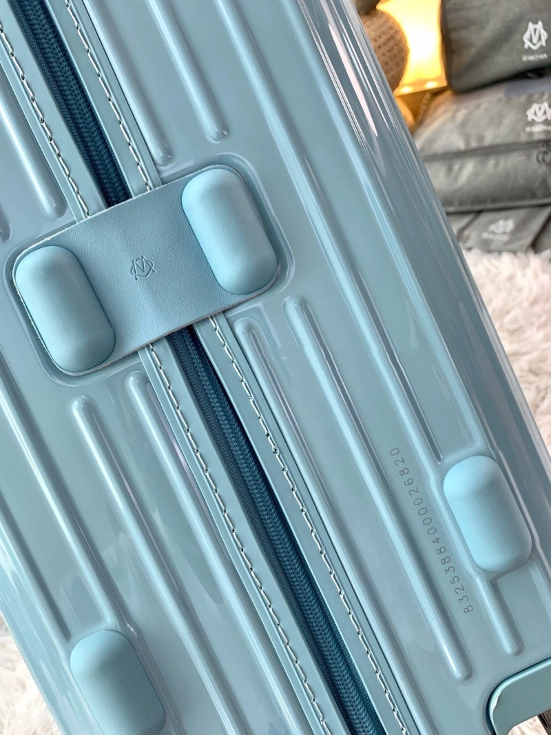 R1m0wa suitcase 4461-0062