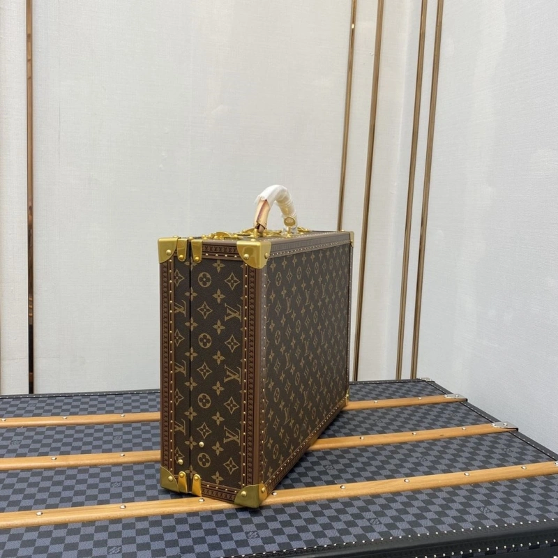 LV Suitcase 4461-0140
